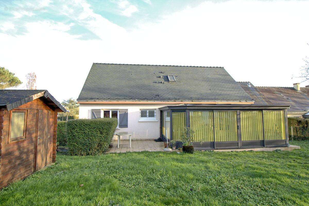 Maison à LA MEMBROLLE-SUR-LONGUENEE