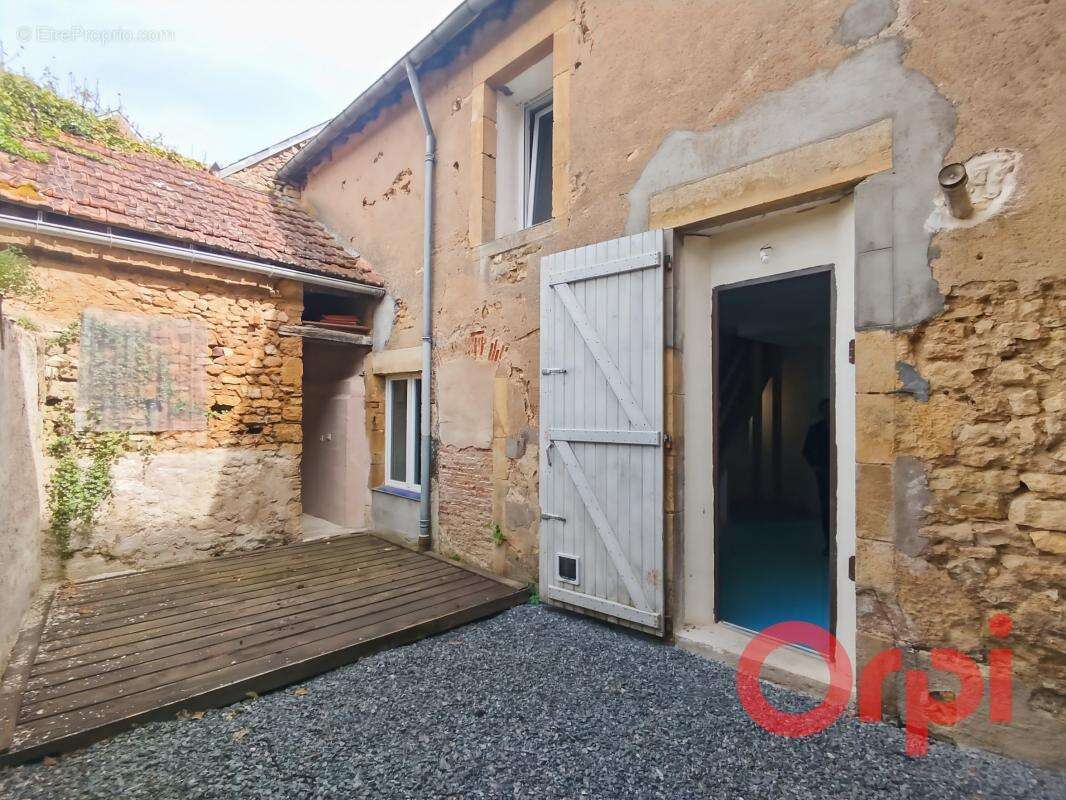 Maison à CHATEAUMEILLANT