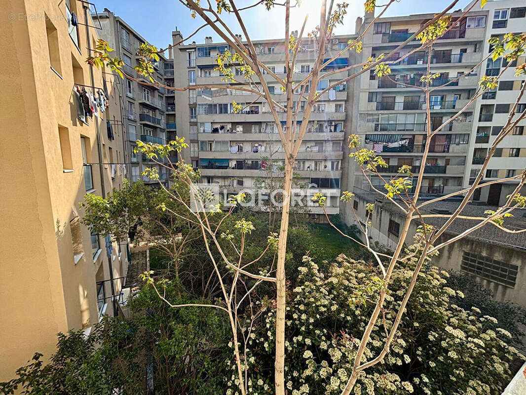 Appartement à MARSEILLE-2E