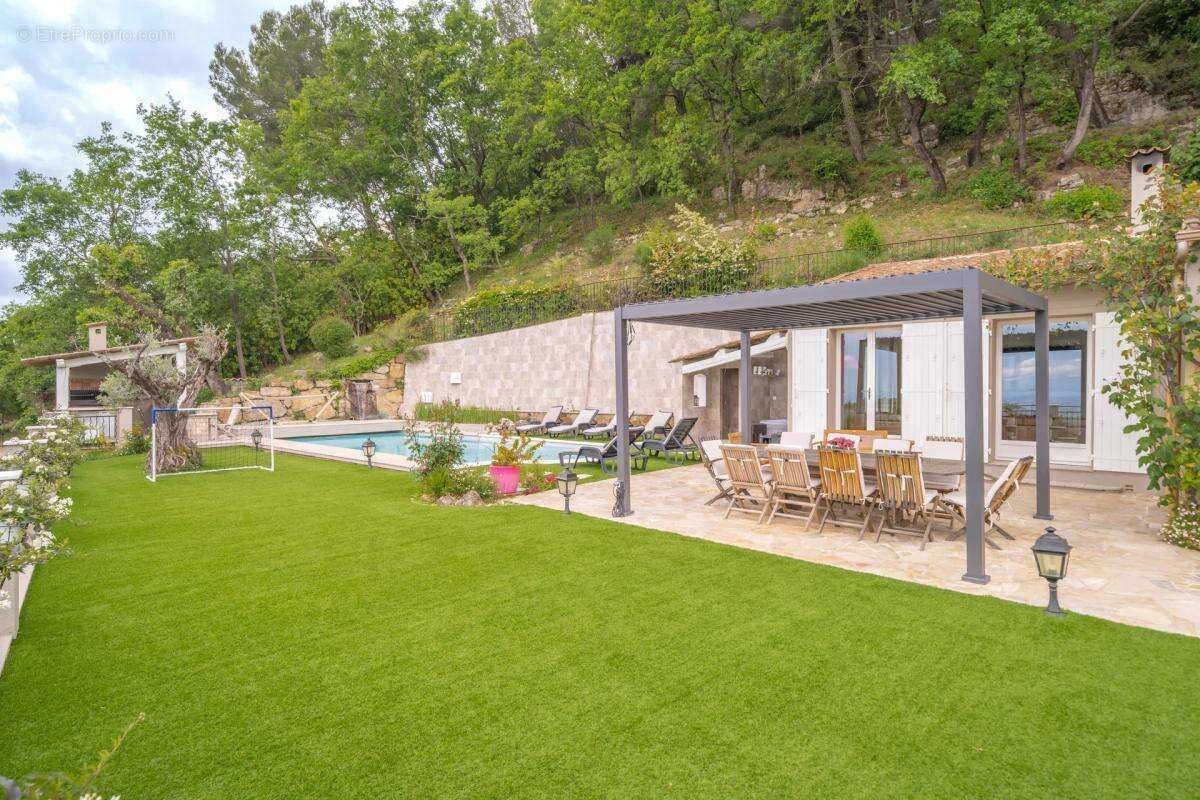Maison à LE BAR-SUR-LOUP