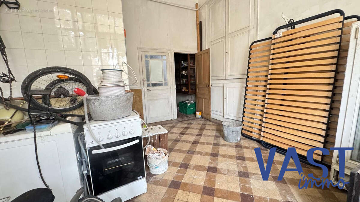 Maison à AMBRIERES-LES-VALLEES