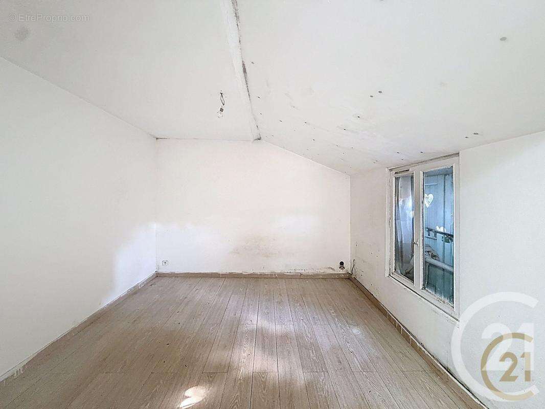 Maison à CHOISY-LE-ROI