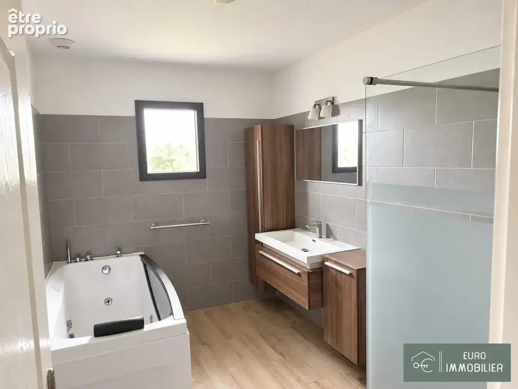 Maison 6 pièces 125 m² à vendre à Bieujac (33210) - photo 5