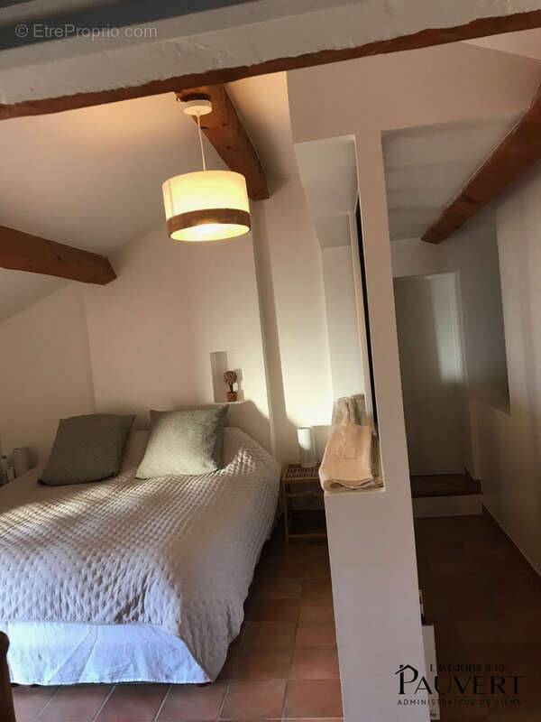 Maison à GOURDON