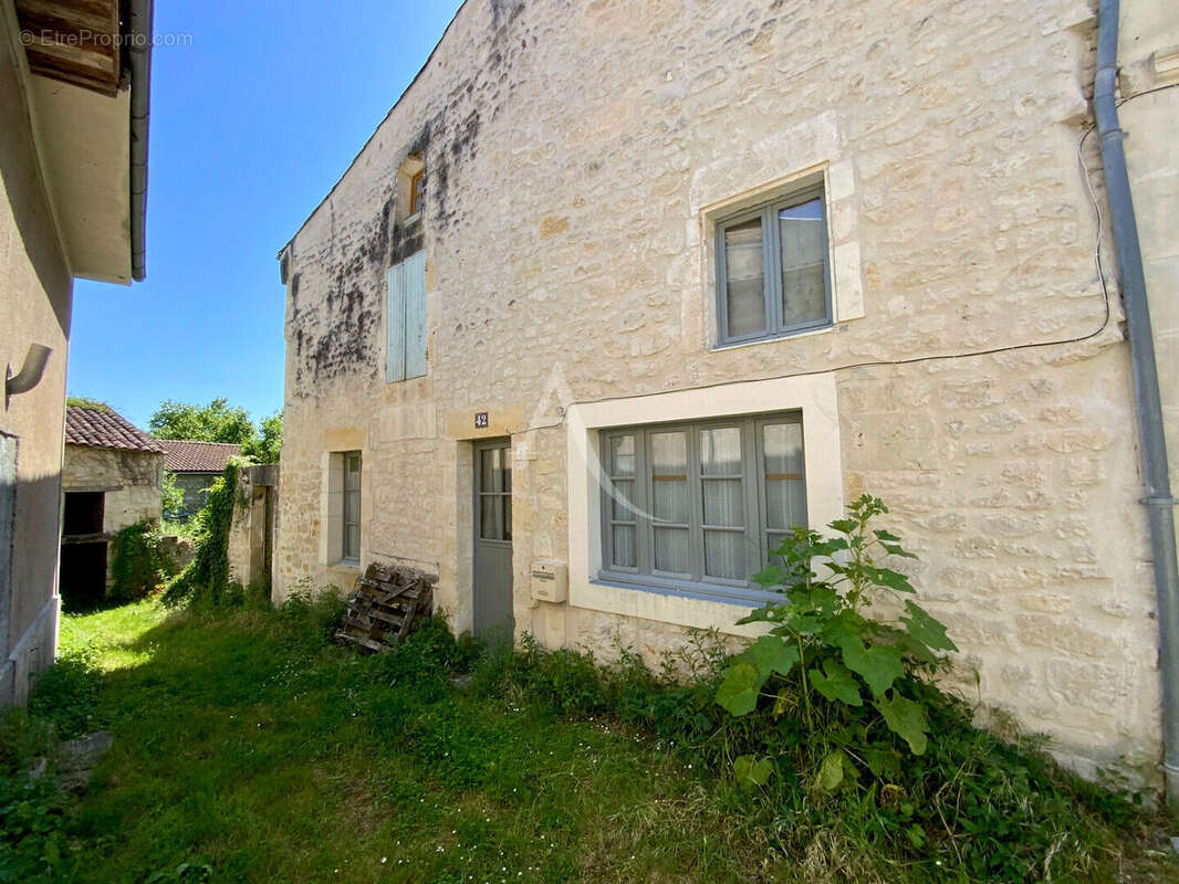 Maison au coeur de Jonzac - photo 3