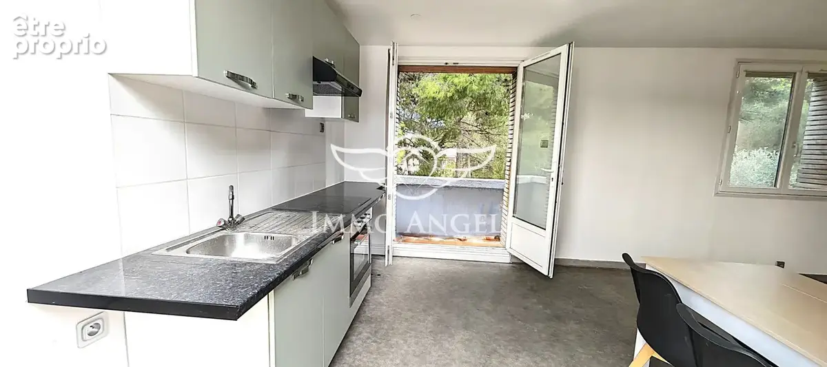 Appartement 3 pièces 48 m² à vendre à Port-De-Bouc (13117) - photo 4