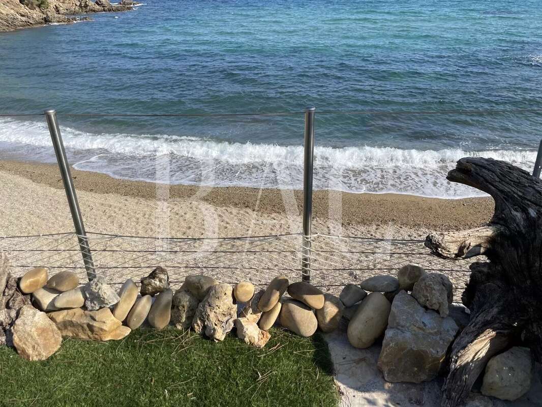 Villa pieds dans l'eau - photo 7