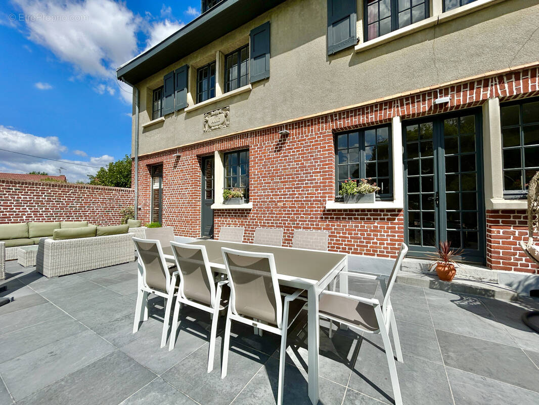 Maison à GONDECOURT