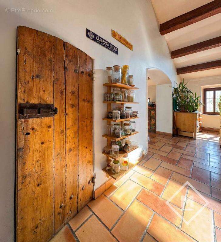 Découvrez cette jolie maison individuelle située à proximité des commodités entre les Chartreux et Montolivet - photo 13