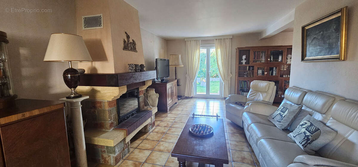 Maison à CHATEAUGAY