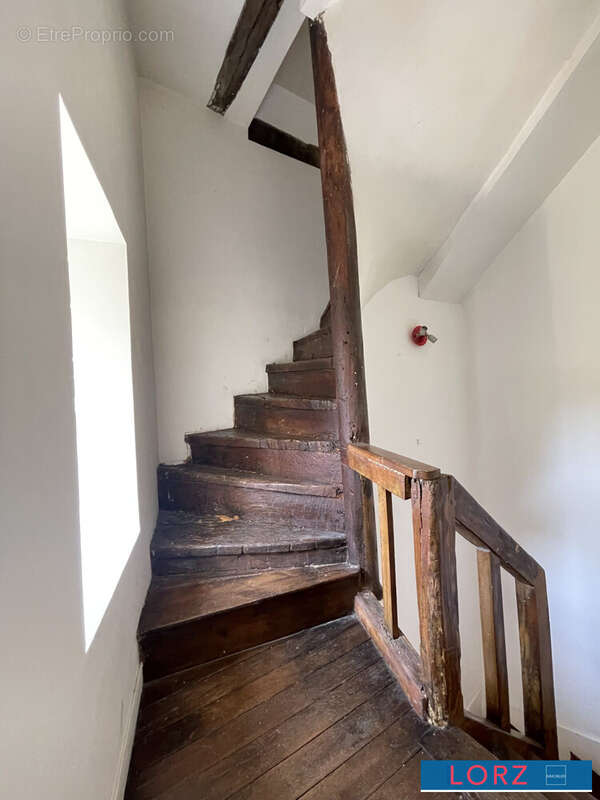 Maison 75 m² à Bourges  - photo 3