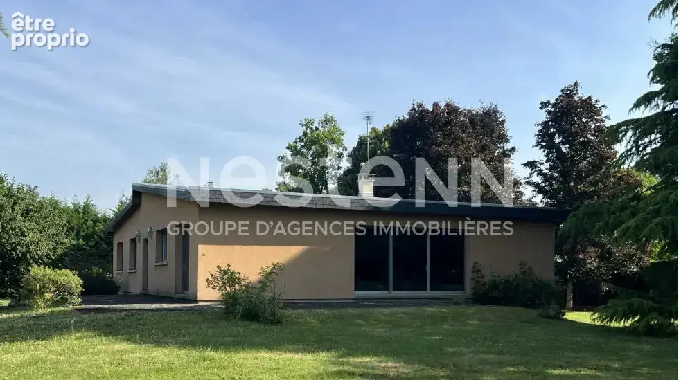 Maison de plain-pied - 4 chambres - Beaux volumes et vaste terrain arboré - photo 2