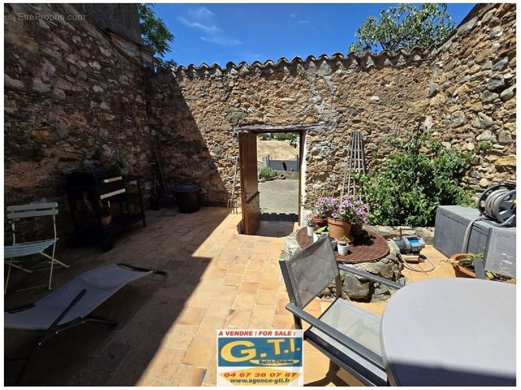 Maison à SAINT-CHINIAN