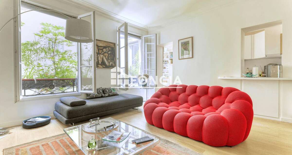 Appartement à PARIS-3E