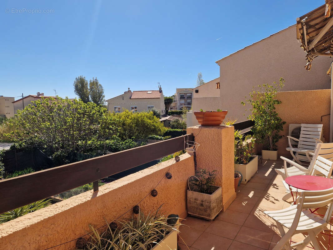 Appartement à SAINT-CYR-SUR-MER