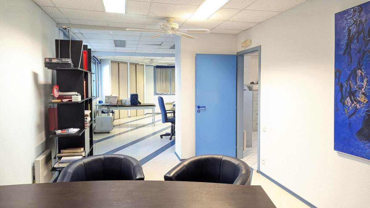 Local professionnel (ou appartement) 113m2 hyper centre Colmar - photo 7