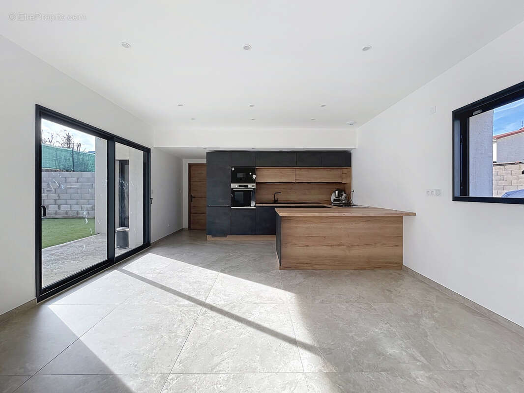 Maison à ANDREZIEUX-BOUTHEON