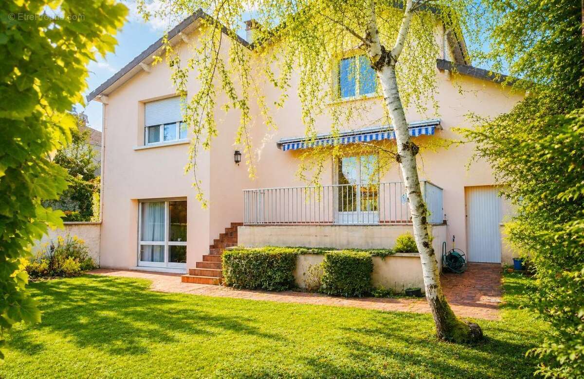 Maison à NEUILLY-PLAISANCE