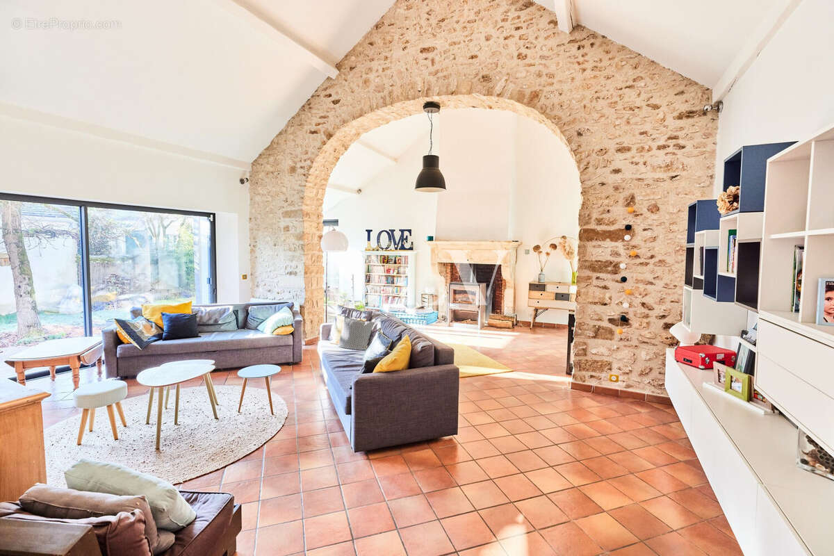 Maison à VULAINES-SUR-SEINE