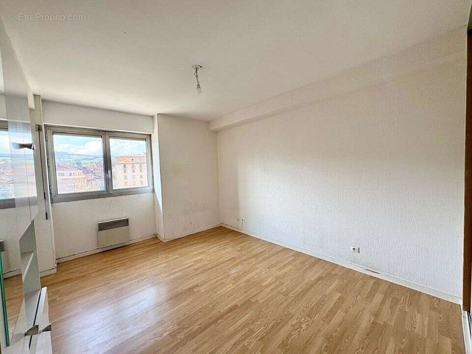 BALCON - Appartement à LA ROCHE-SUR-FORON