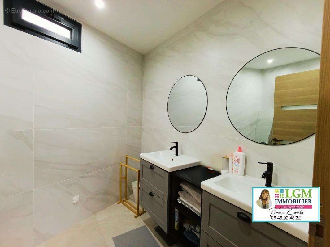 Maison à LA CALMETTE