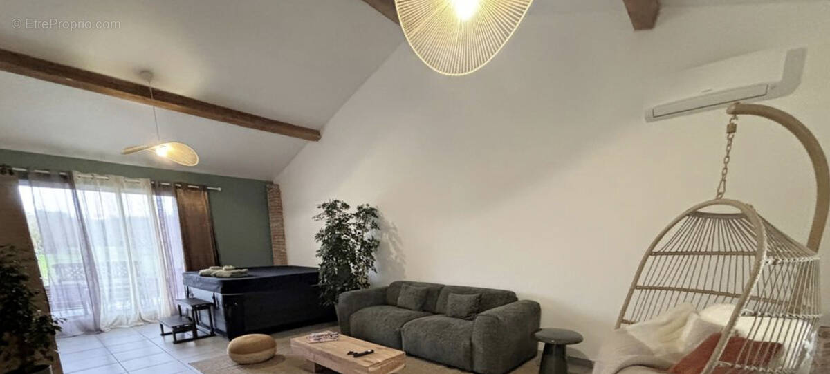 Maison à CINTEGABELLE