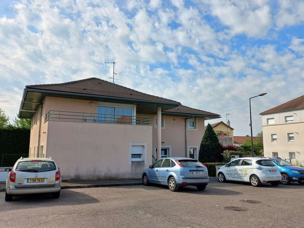 Appartement à SAINT-YORRE