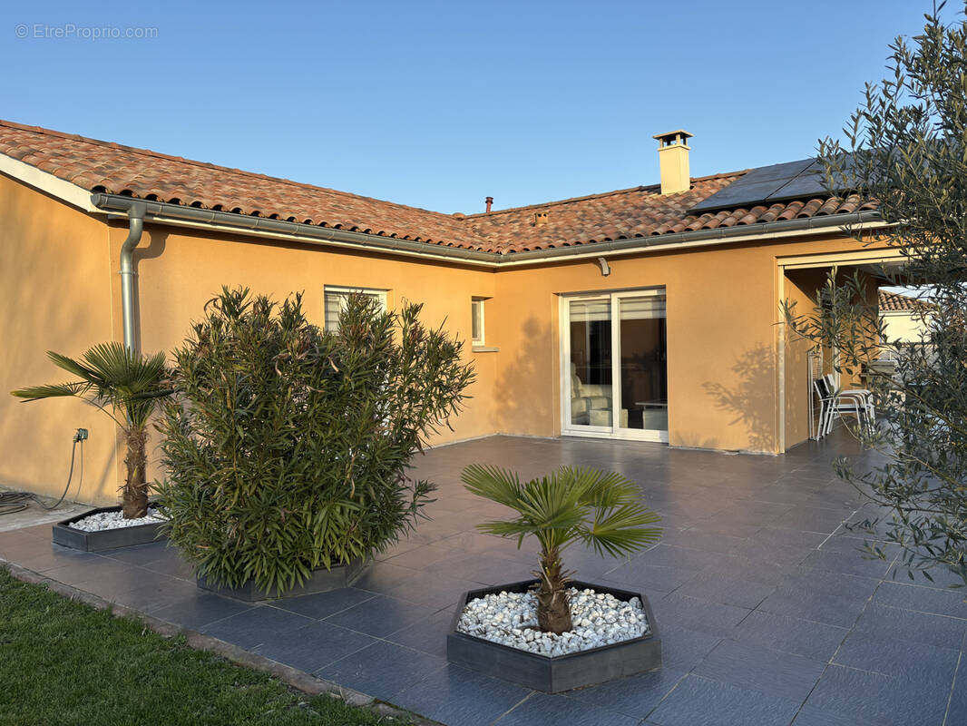 Maison à MANZIAT
