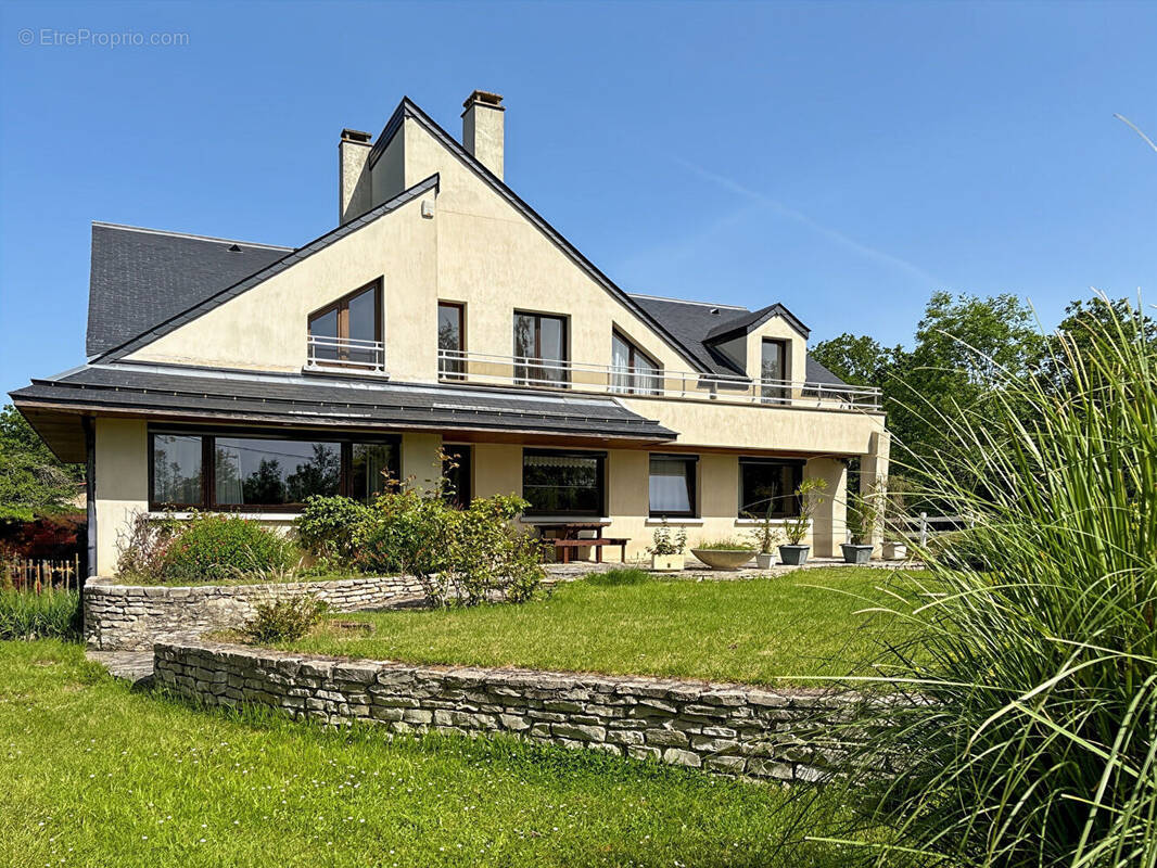 Maison à BONNIERES-SUR-SEINE