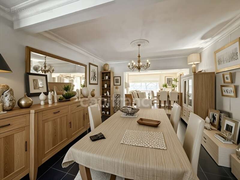 Maison à LE RELECQ-KERHUON