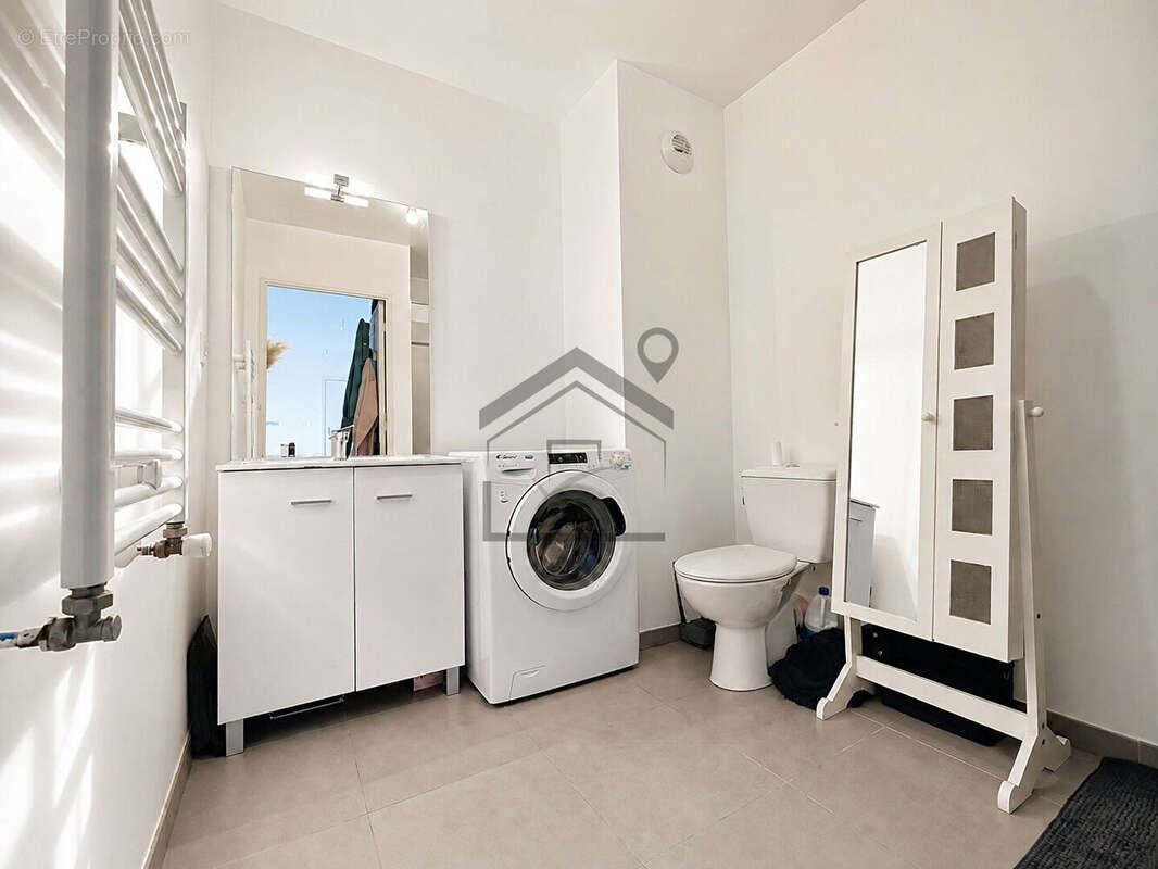 Appartement 43 m² à Marignane  - photo 5