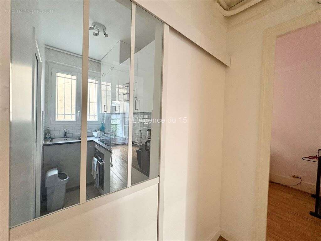 Appartement à PARIS-15E