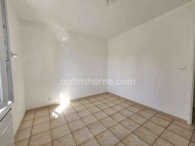 Maison à RUELLE-SUR-TOUVRE