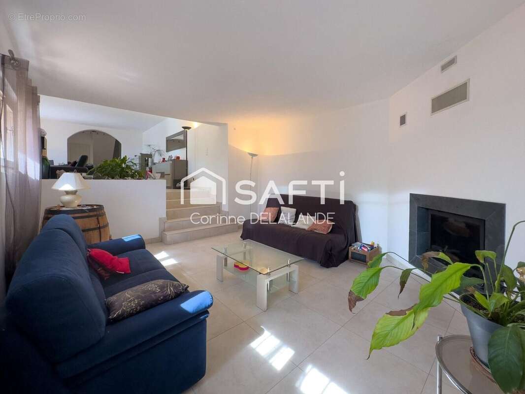 Photo 6 - Maison à SAINT-LAURENT-DU-VAR