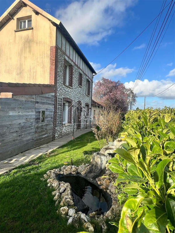 Maison à EPINAY-SUR-DUCLAIR