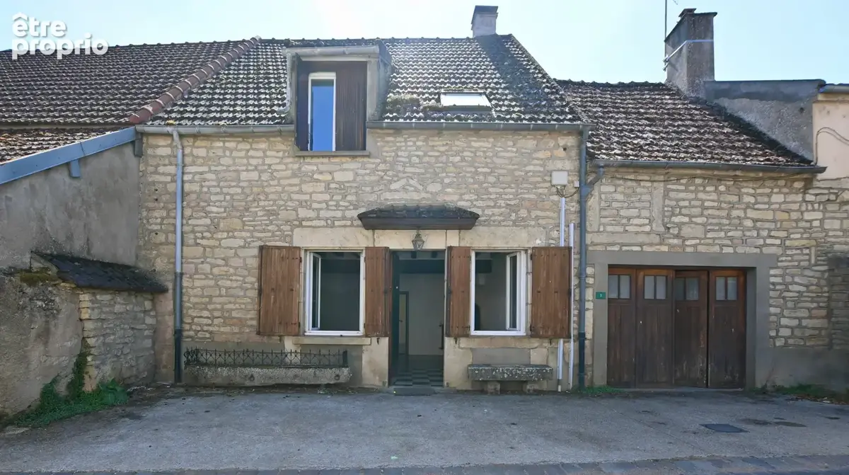 Maison à CHEVROCHES