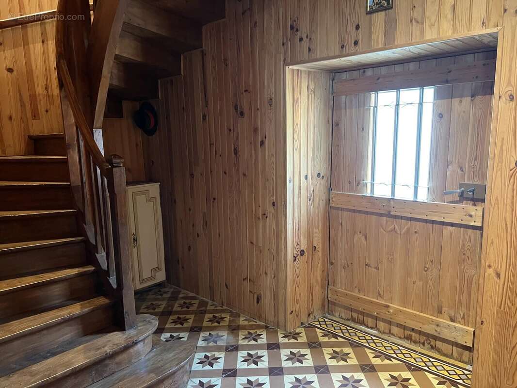 Maison de village avec cour intérieure, garage et atelier au cœur d'une bastide gersoise - photo 8