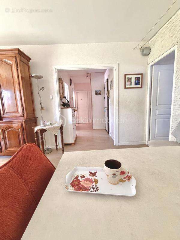 Appartement à SIX-FOURS-LES-PLAGES
