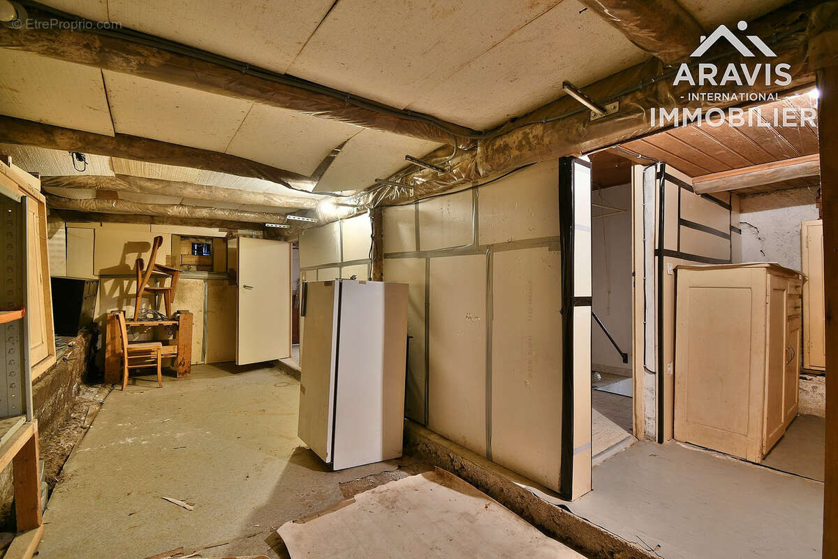 Maison à LA BALME-DE-THUY