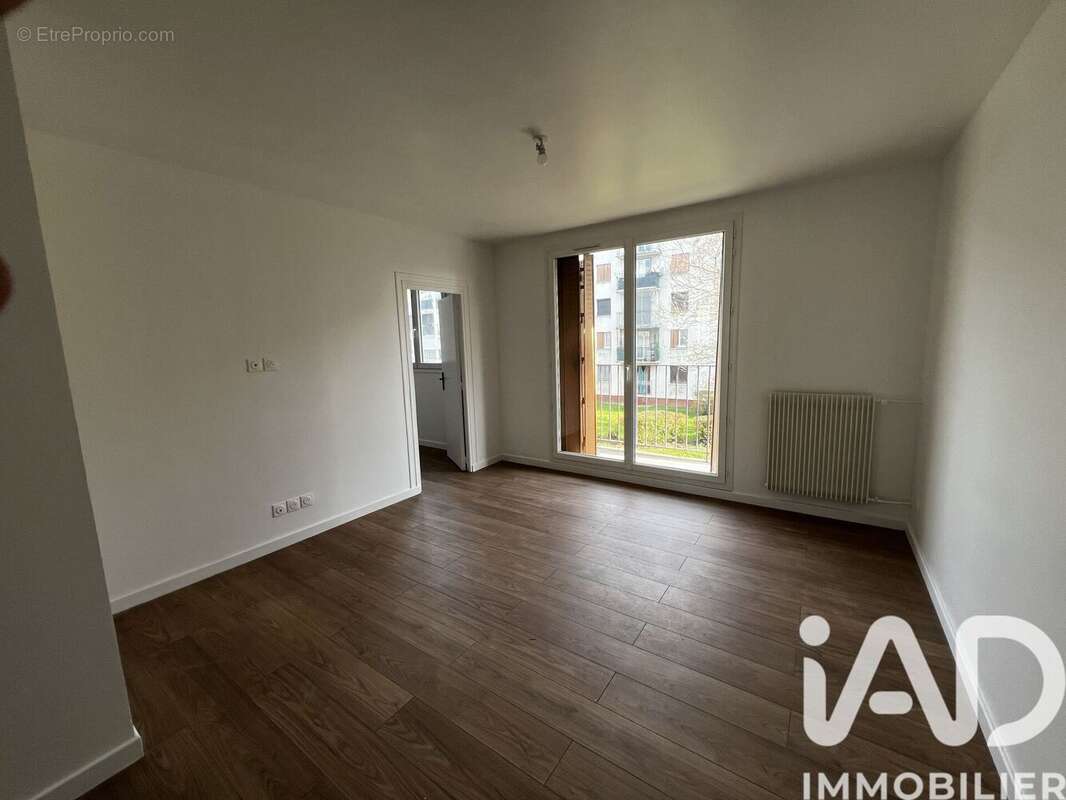 Photo 2 - Appartement à GARGES-LES-GONESSE