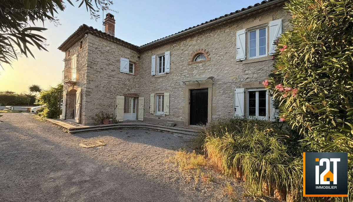 Maison à UZES