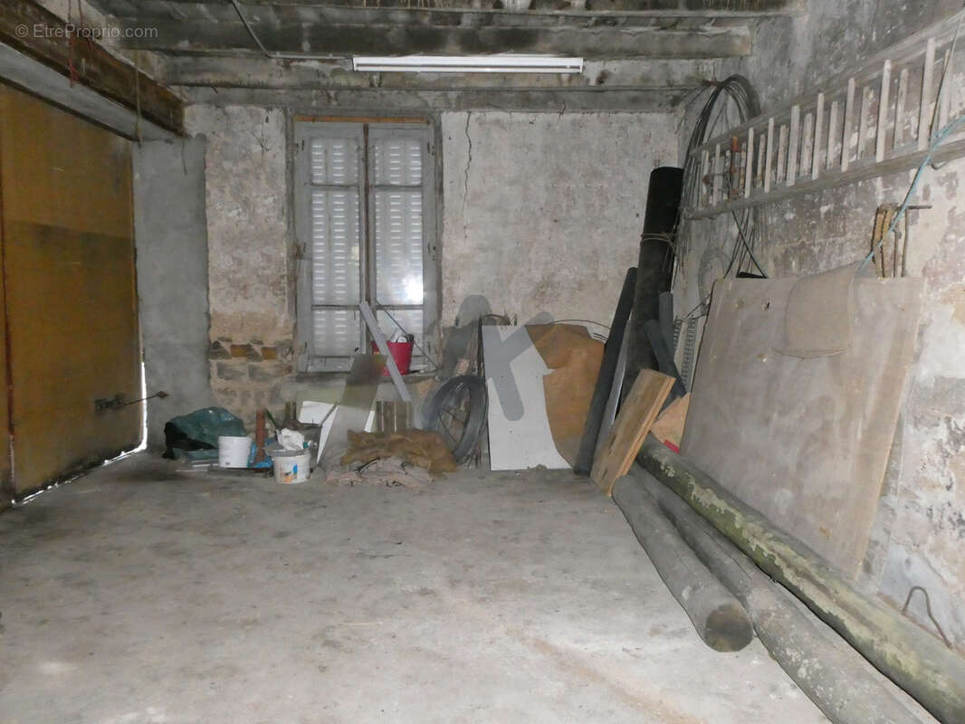 Maison à SAINT-LAURENT-DE-CHAMOUSSET