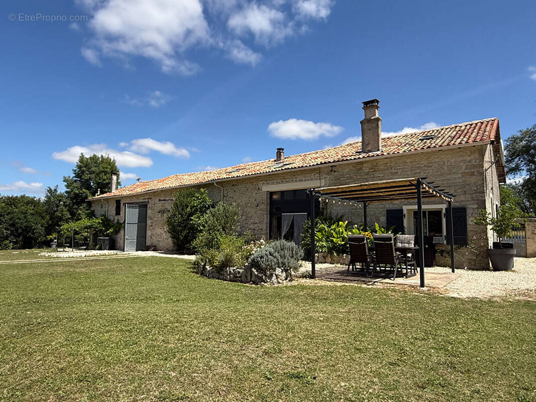 Maison à HANC