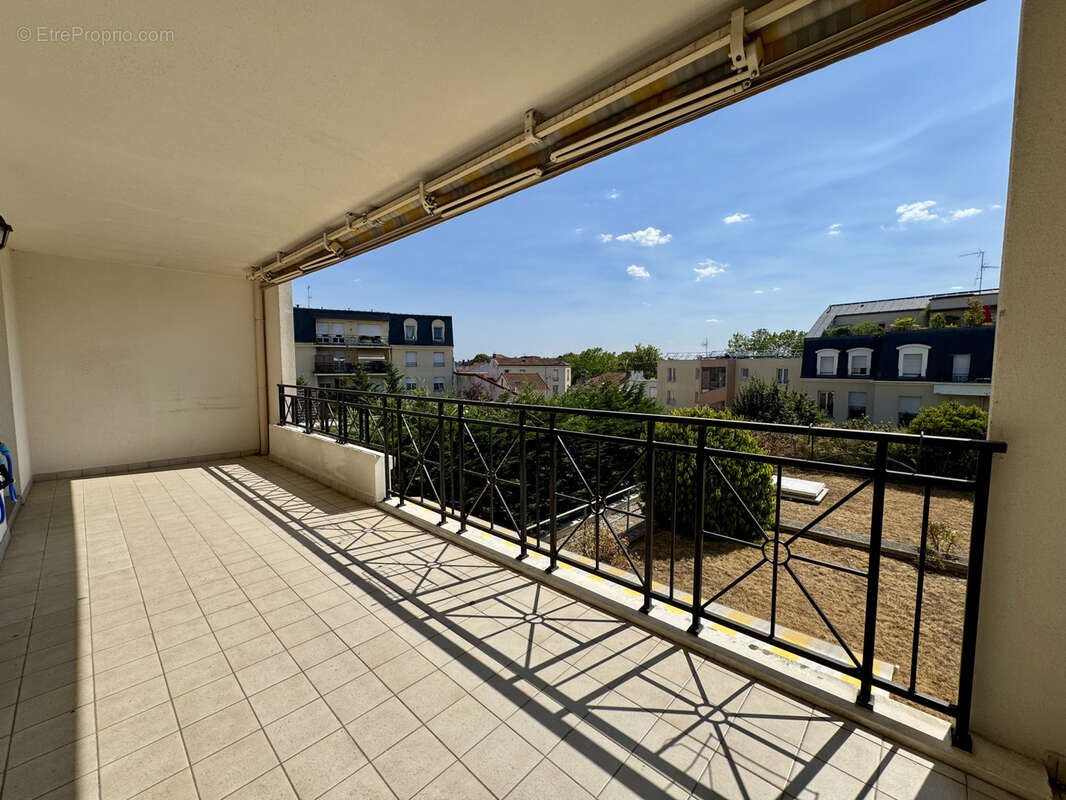 Appartement à LE PERREUX-SUR-MARNE