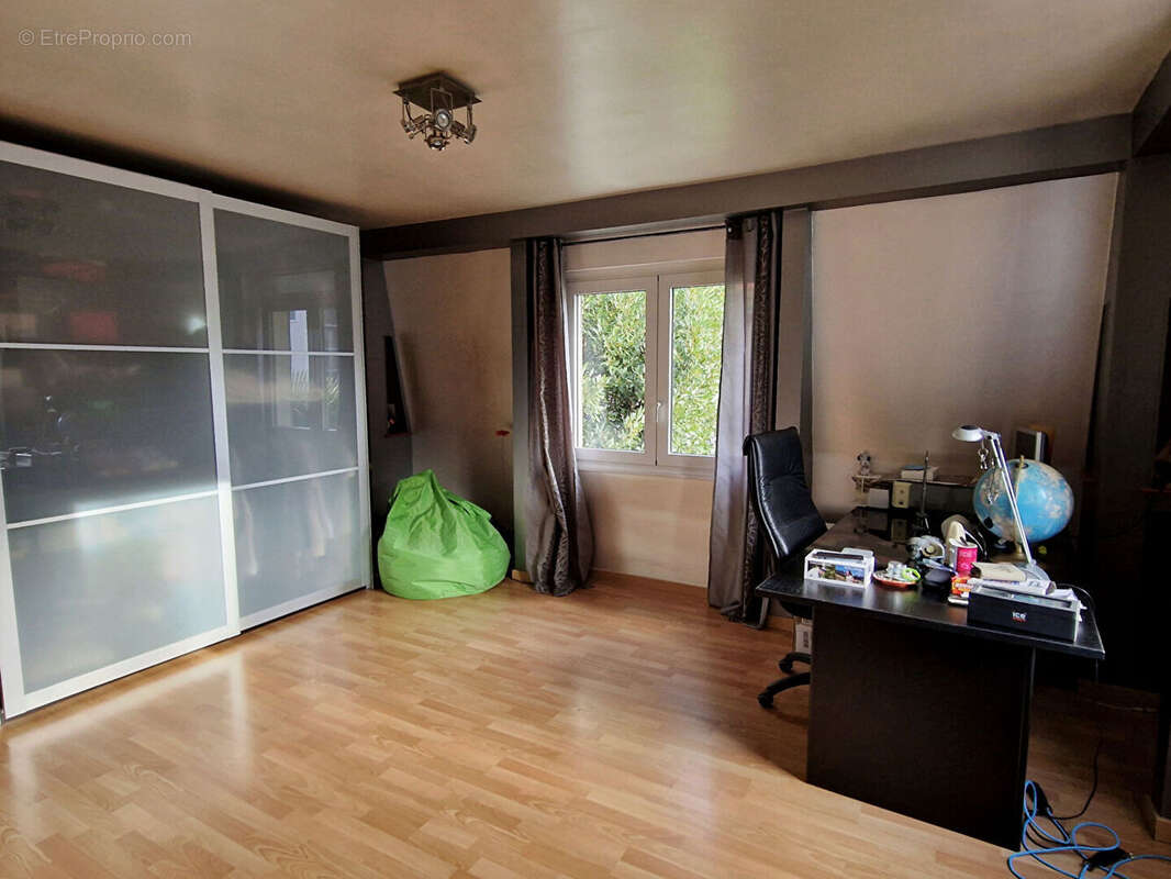 Maison à LIVRY-GARGAN