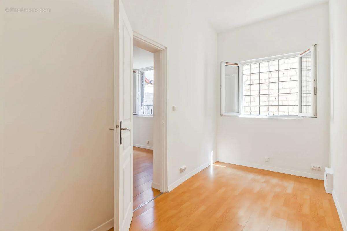 Maison à ASNIERES-SUR-SEINE