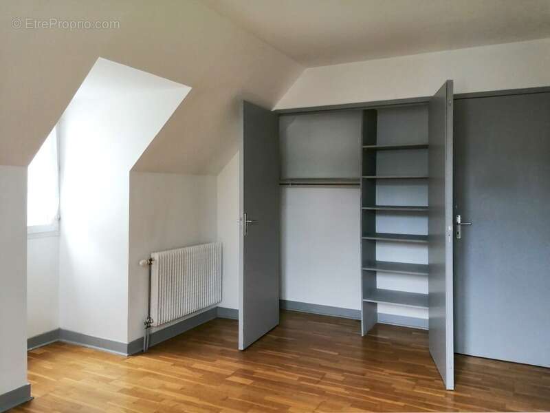 Maison à SAINT-CYR-SUR-LOIRE