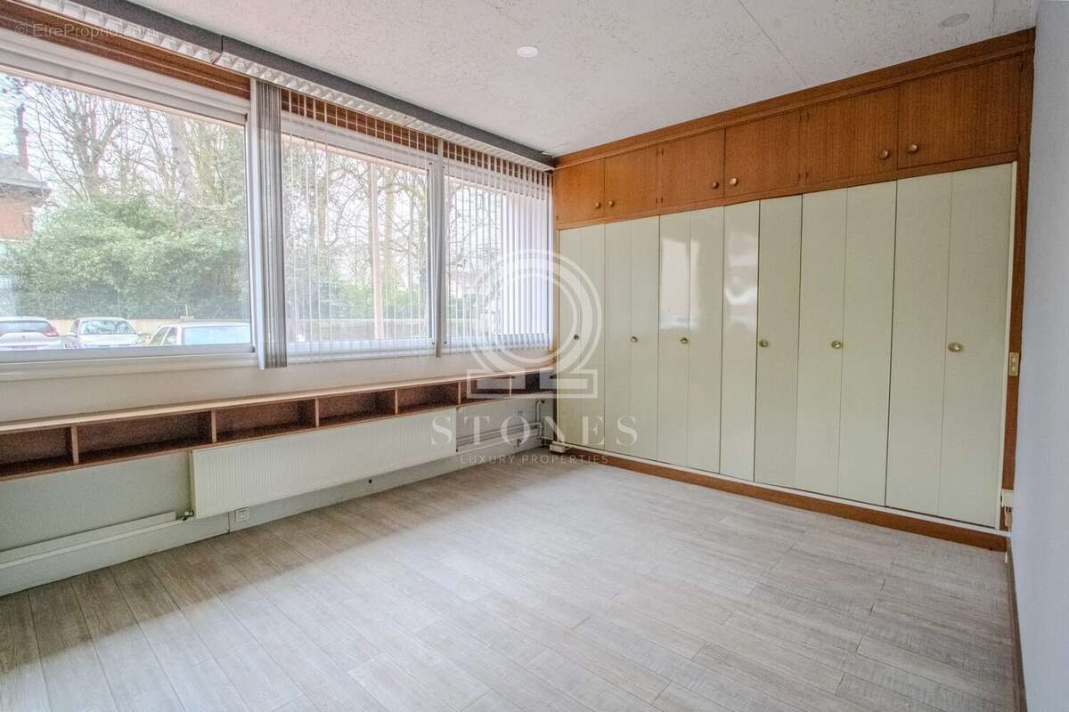 Appartement à LA CELLE-SAINT-CLOUD