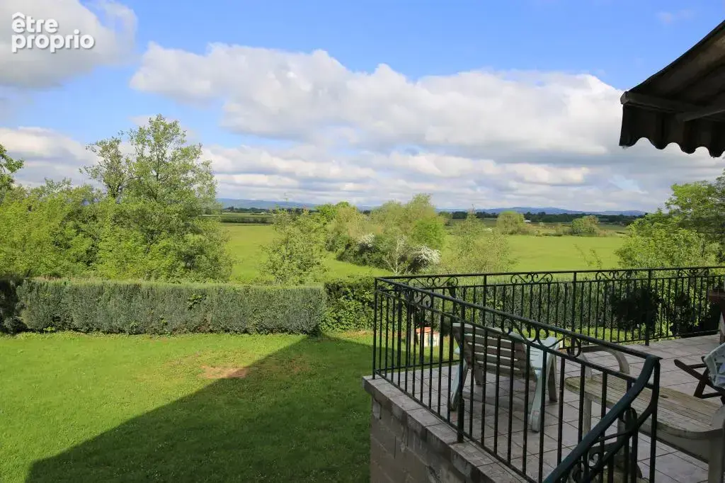 Maison de 195 m² à vendre avec entrepôt de 230 m² - photo 2