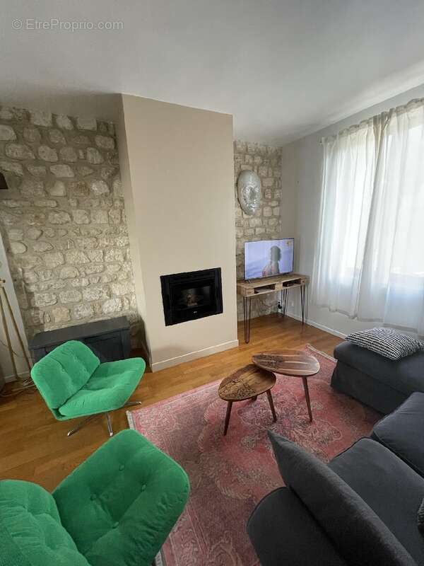 Maison à NESLES-LA-VALLEE